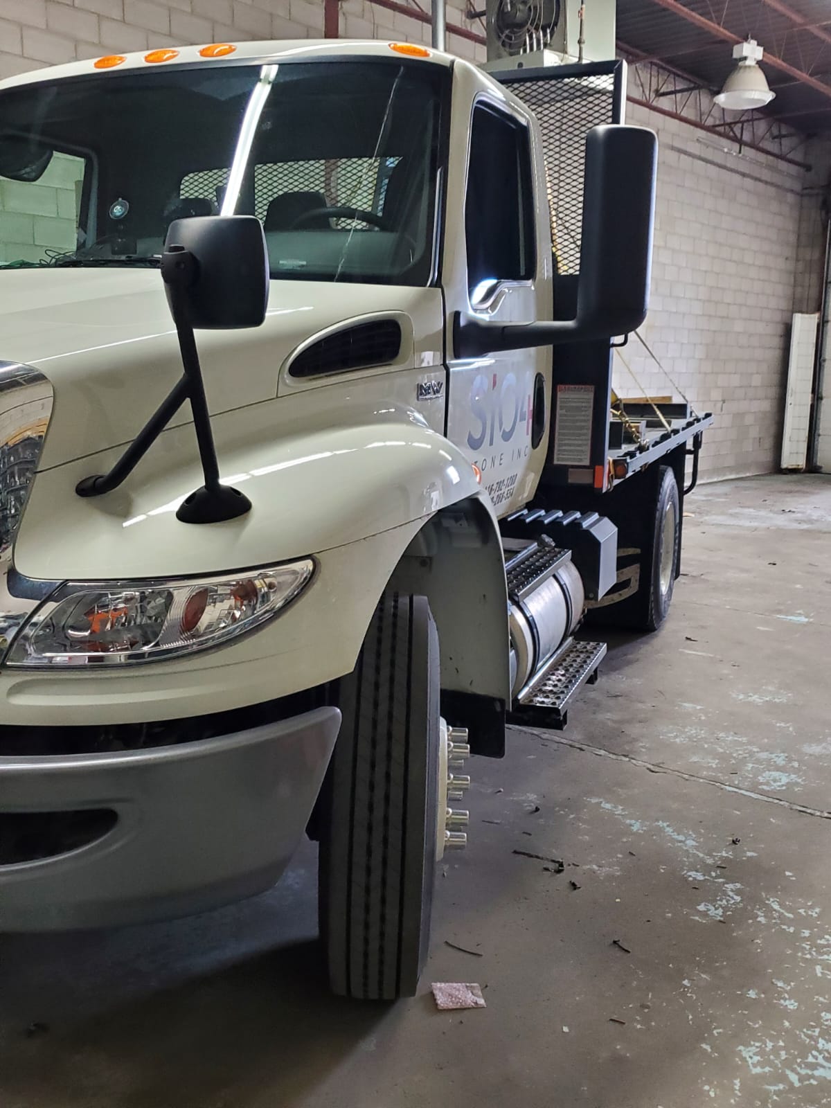 Aftermarket Power Locks and Window Installation for Truck Car System